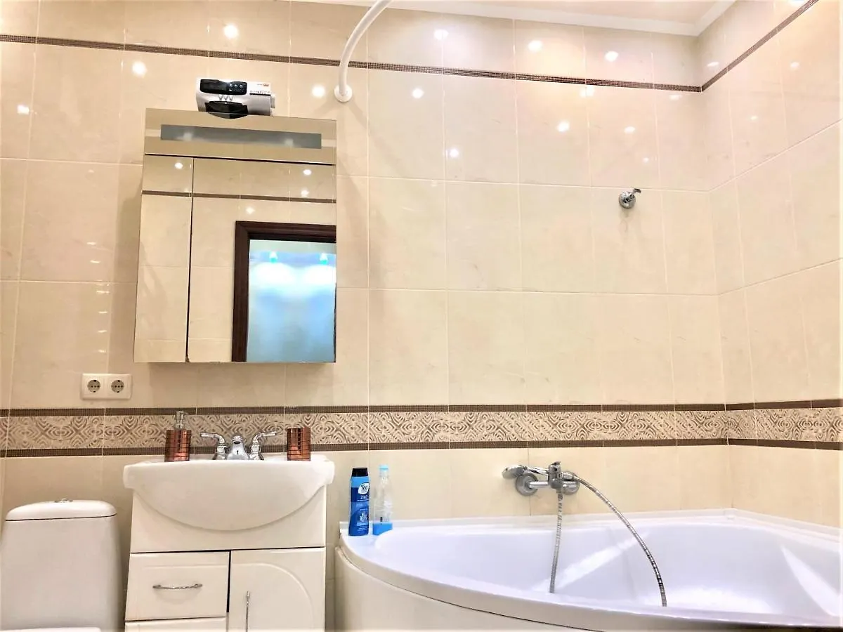 Vip Апартаменти З Видом На Озеро Kijev Apartman